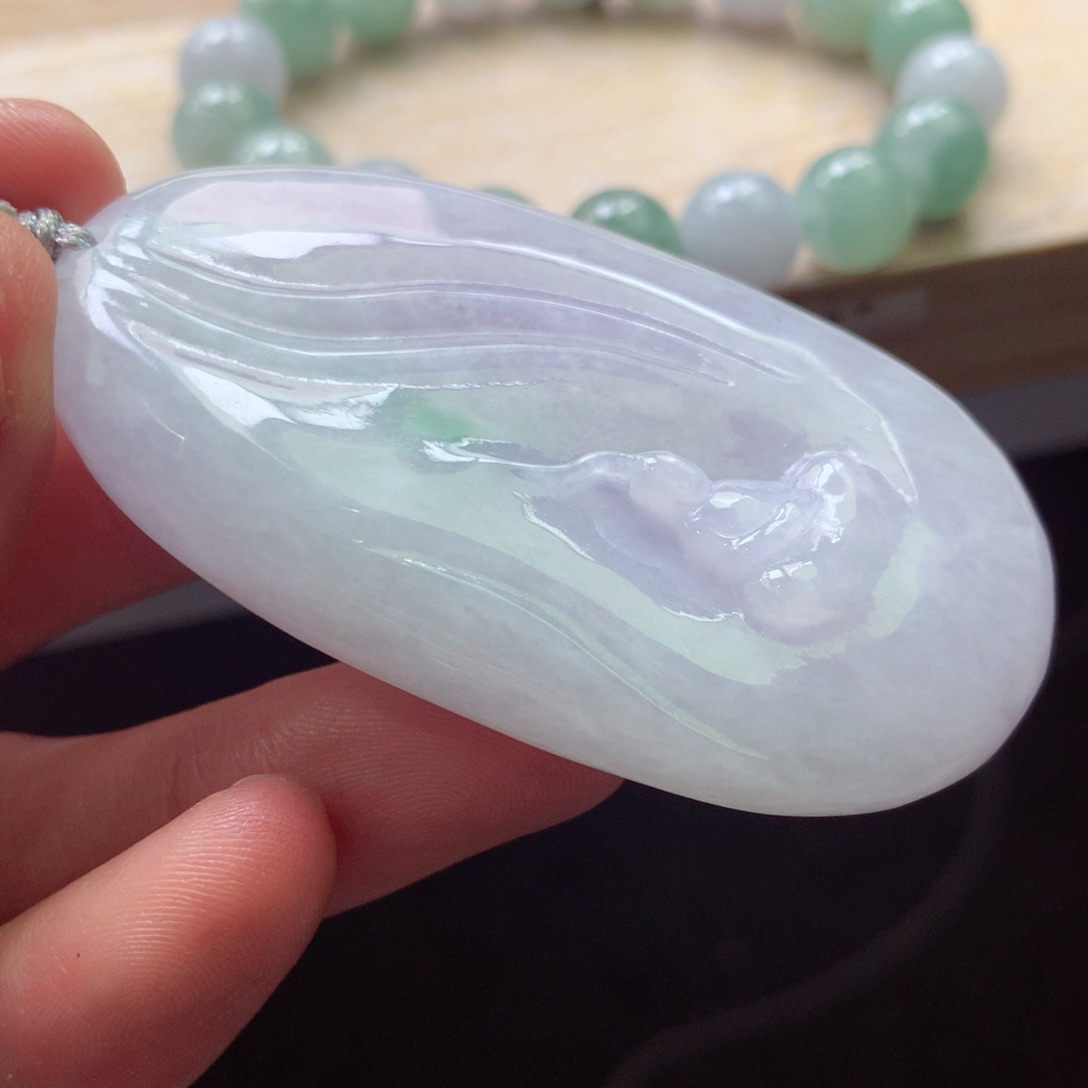 翡翠颈饰未镶嵌吊坠