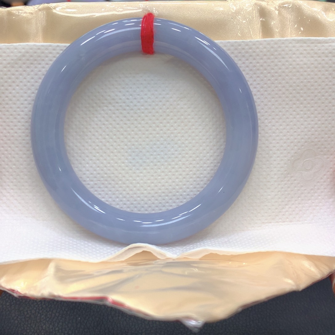 翡翠手镯未镶嵌翡翠49