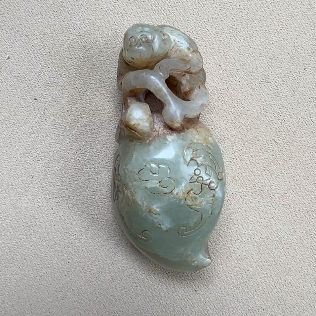 扬****和田玉未镶嵌颈饰