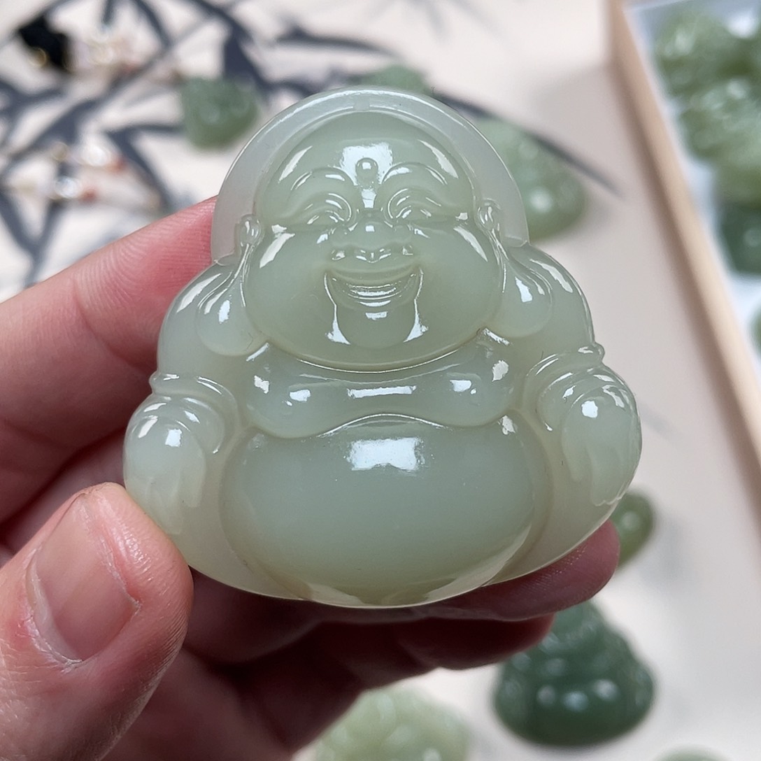 和田玉吊坠(不含链)未镶嵌瑕疵