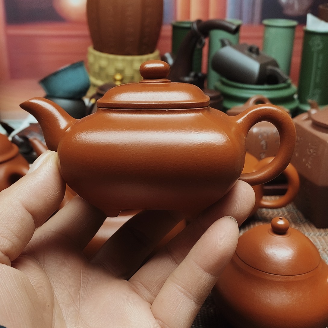 绿泥1236789863378998545