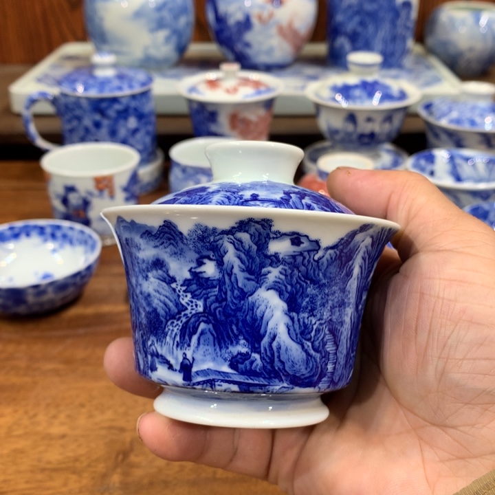 晓剑窑青花山水盖碗