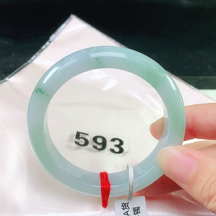 未镶嵌手镯翡翠翡翠手镯