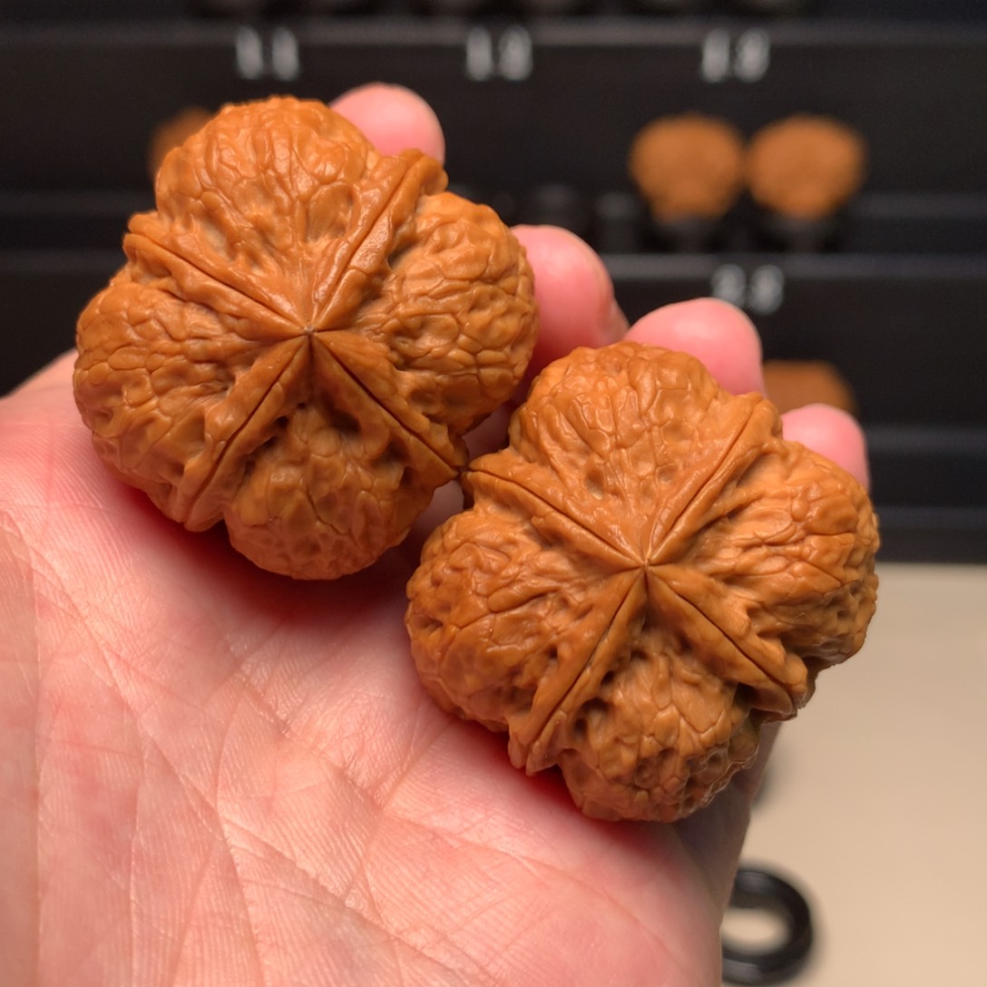 文玩核桃把件卓*玉壁四棱