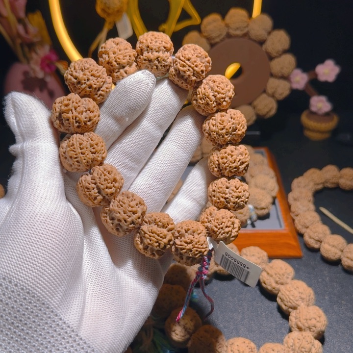 金刚菩提手串老****九梁梅花