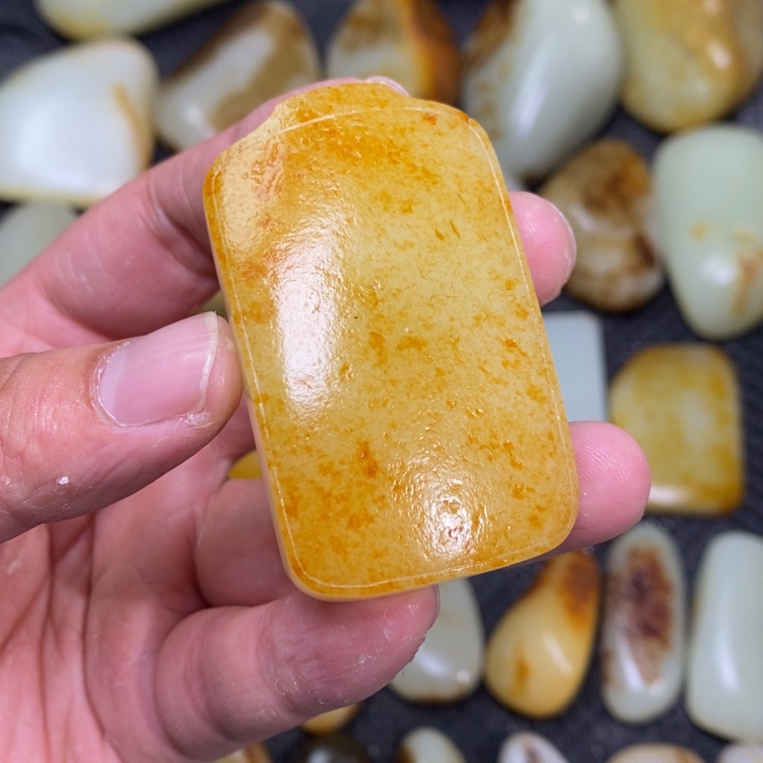 温***玉定制和田玉未镶嵌和田玉