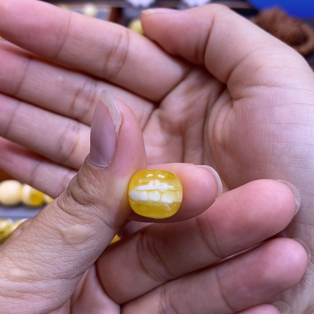 琥珀未镶嵌珠宝奇石13.0