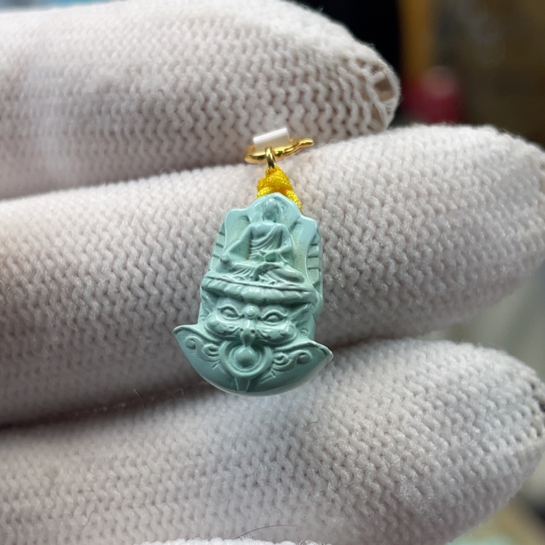 绿松石未镶嵌挂件