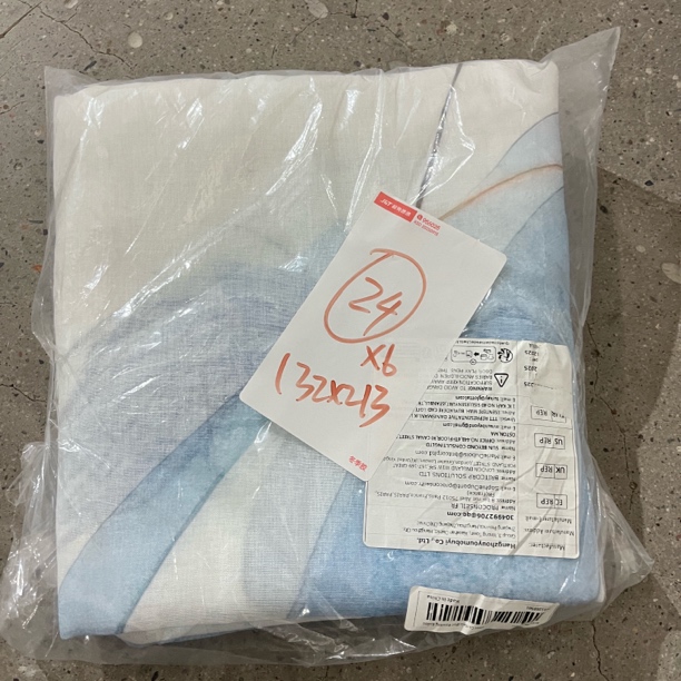 《小银》24号外贸窗纱132*213发一对