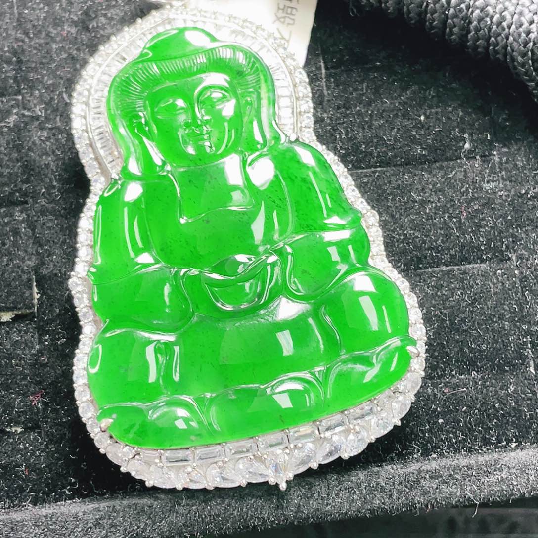 赵***鹏翡翠未镶嵌颈饰31