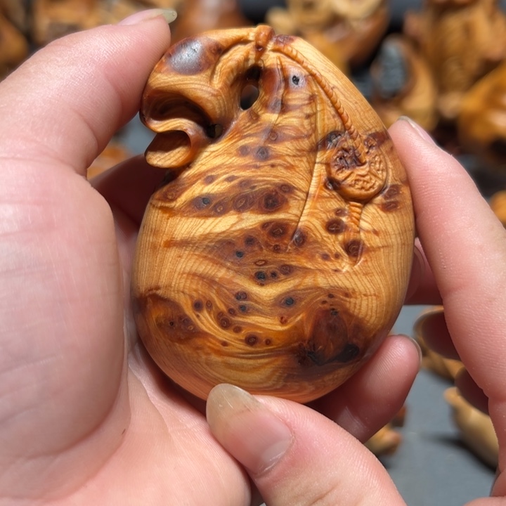 柏木（崖柏）点点关注