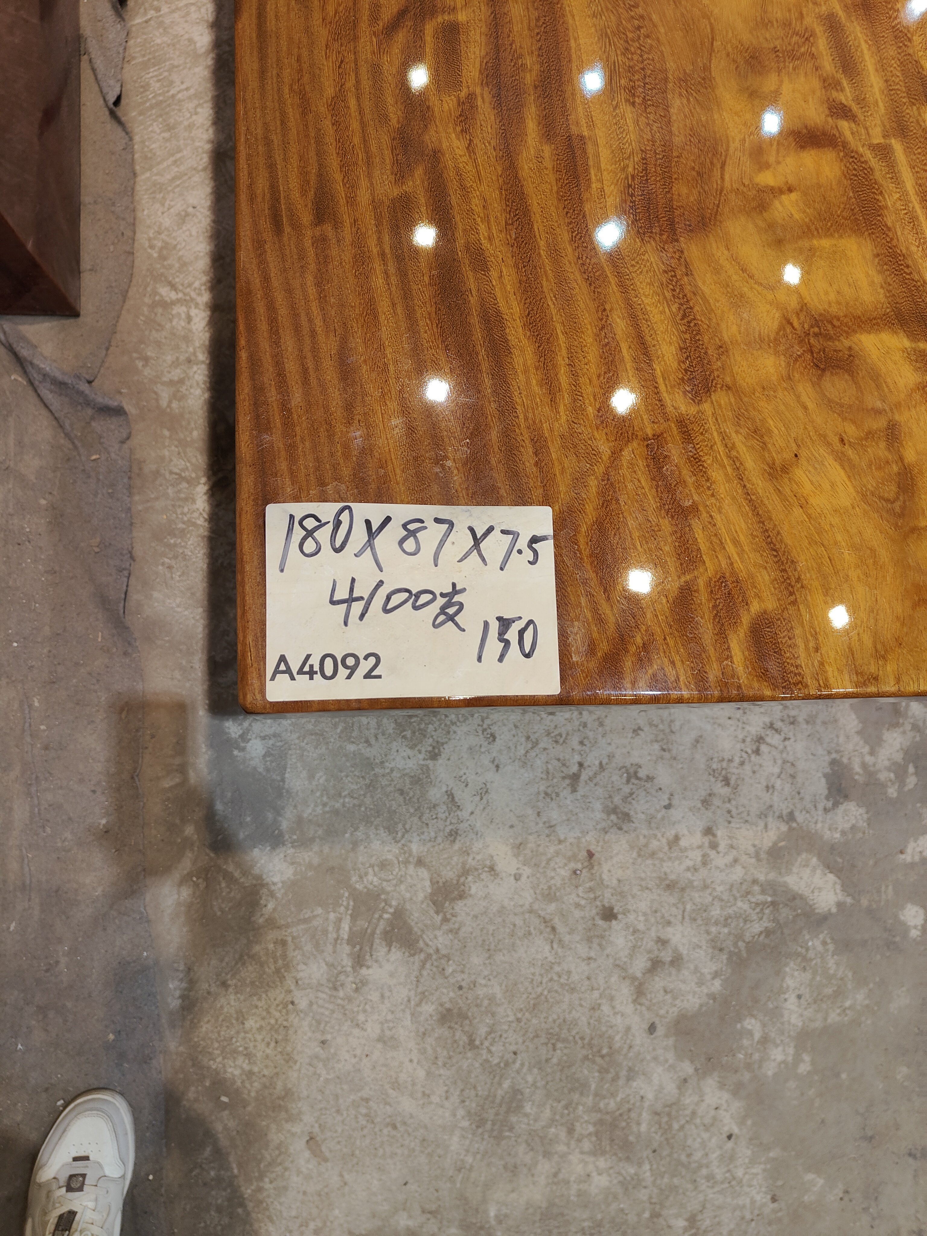 整板整料原木原切进口原木货真价实工厂自销价格实惠