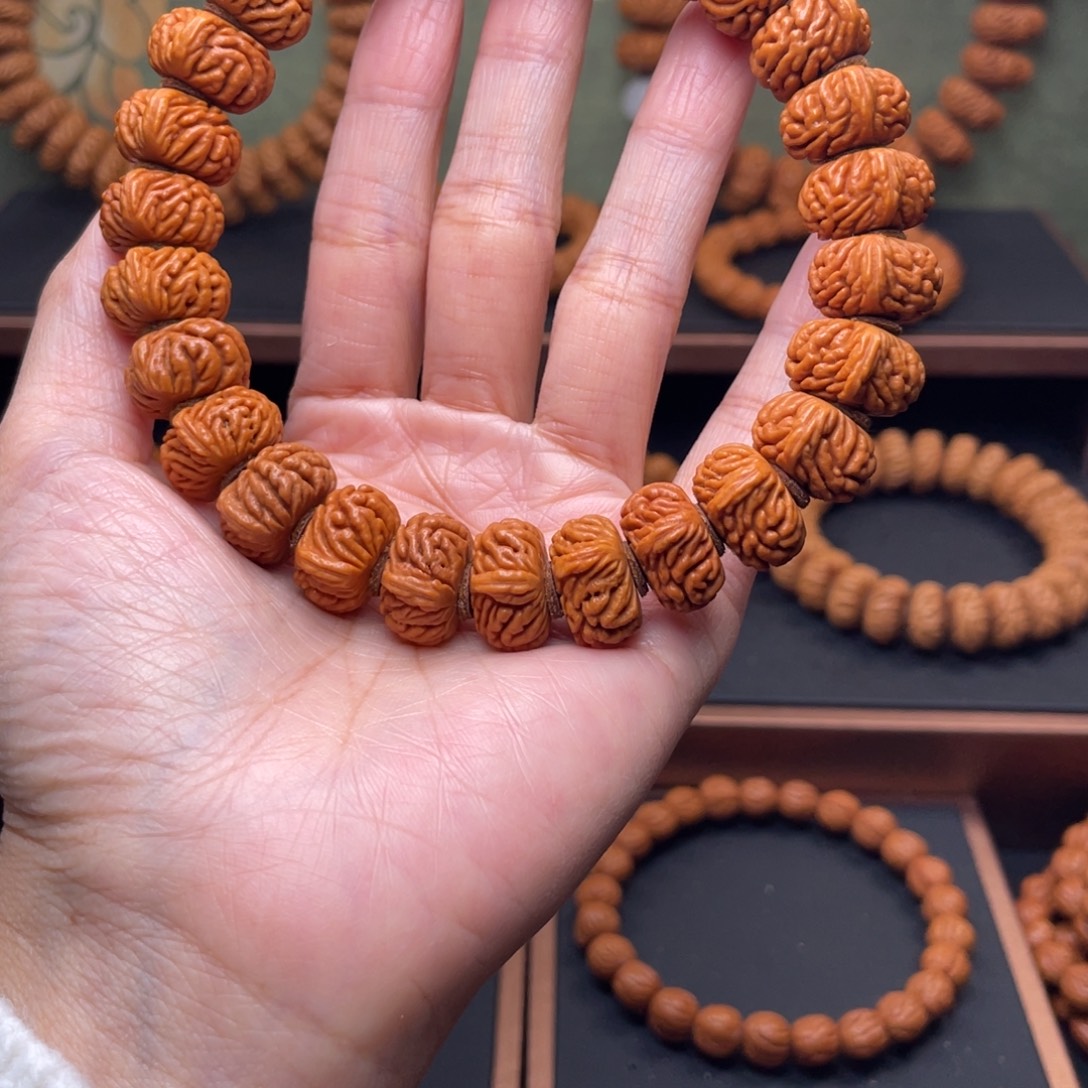 奋****桃核手串15刺龙单圈