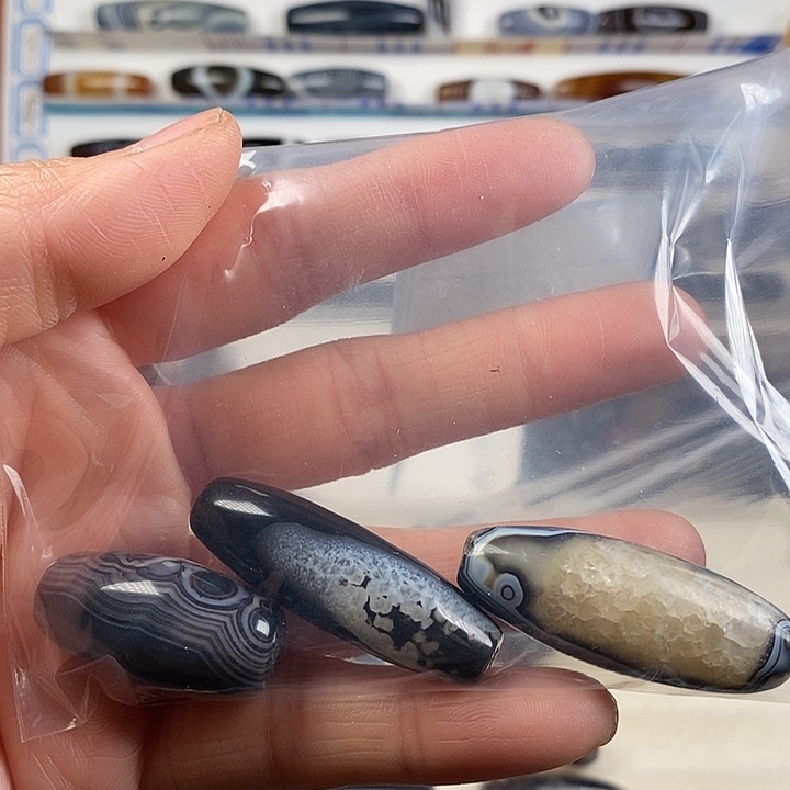 沐***）玛瑙/玉髓未镶嵌珠宝半成品