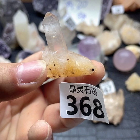 未镶嵌水晶大型摆件（非配饰）