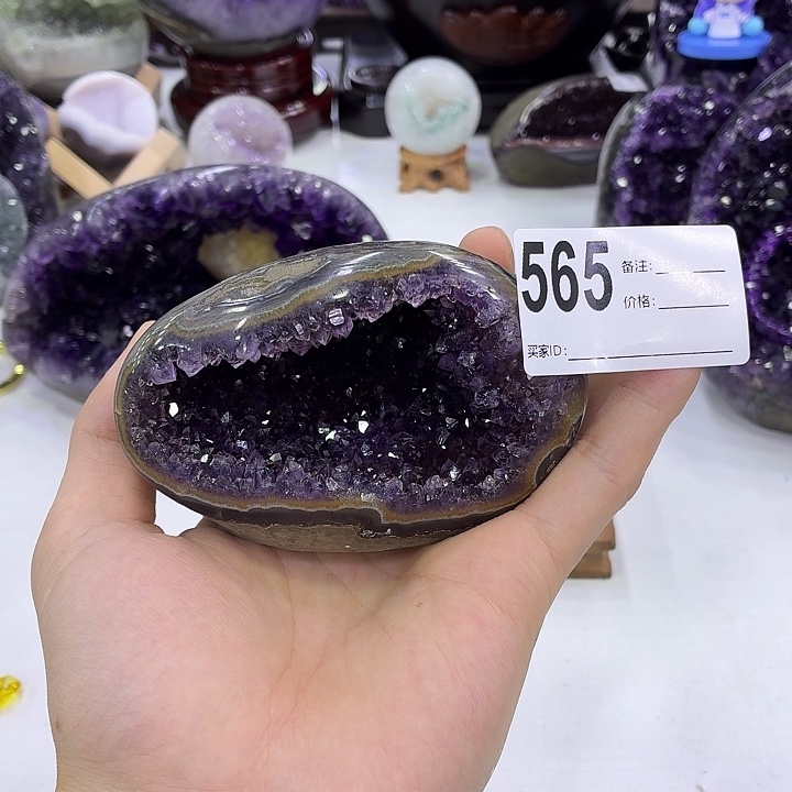 未镶嵌水晶大型摆件（非配饰）