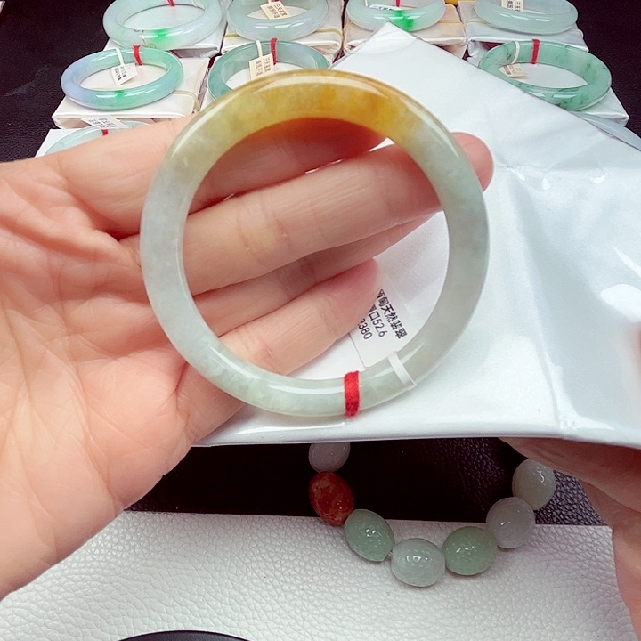 闫***富翡翠未镶嵌手镯天然缅甸翡翠