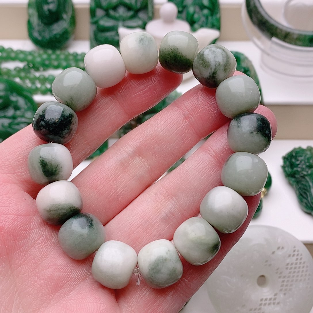 独山玉吊坠未镶嵌