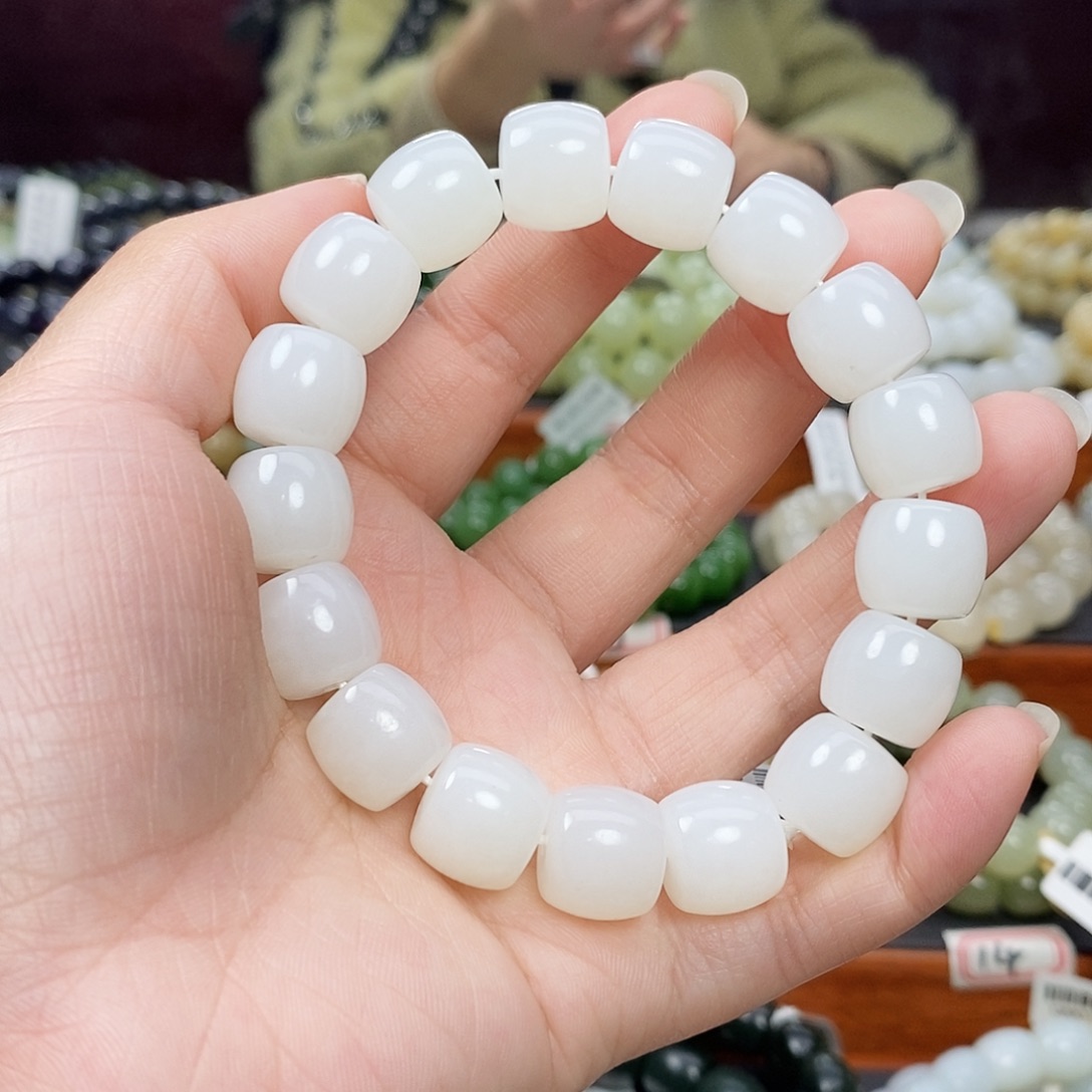 和田玉手链未镶嵌