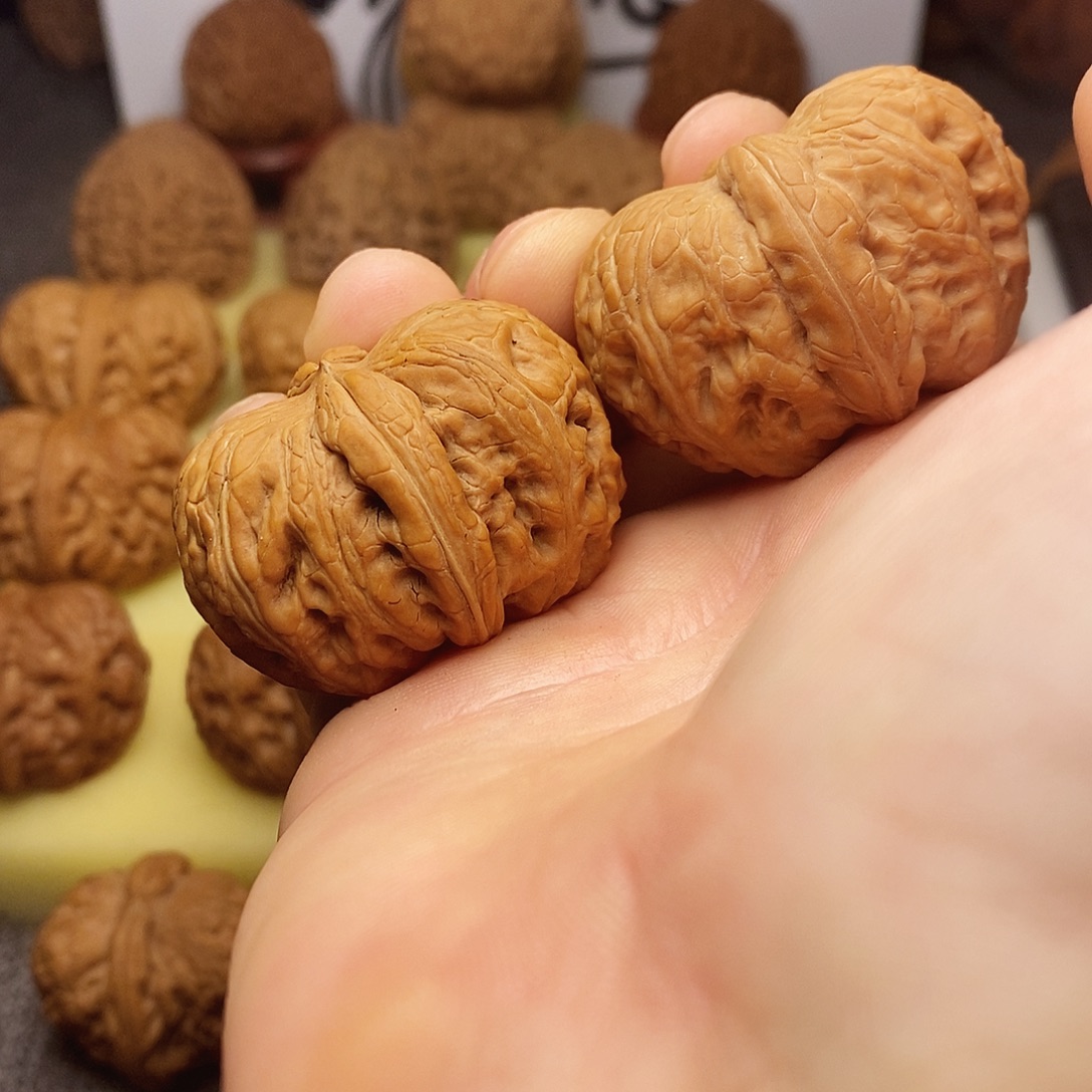 遇***见41尺元宝文玩核桃