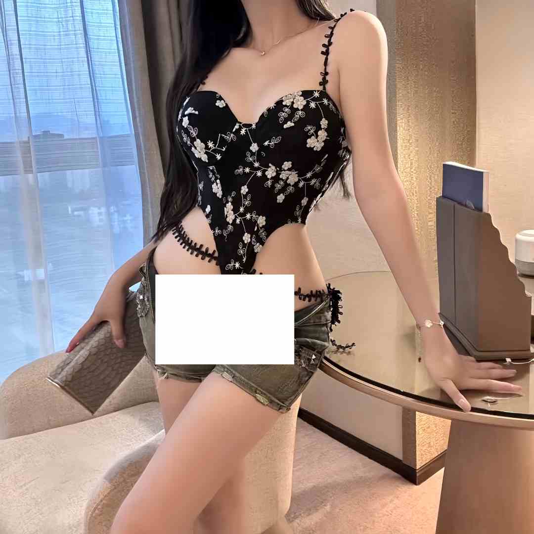 Yes store【性感辣妹】黑色印花小碎花吊带背心女夏季外穿短款鱼骨