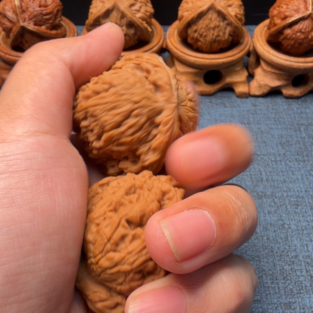 猴头核桃把件易****8南疆石43尺寸A012