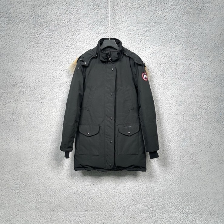 95新 Canada Goose 加拿大鹅 收腰毛领长款派克羽绒服大衣 /M码