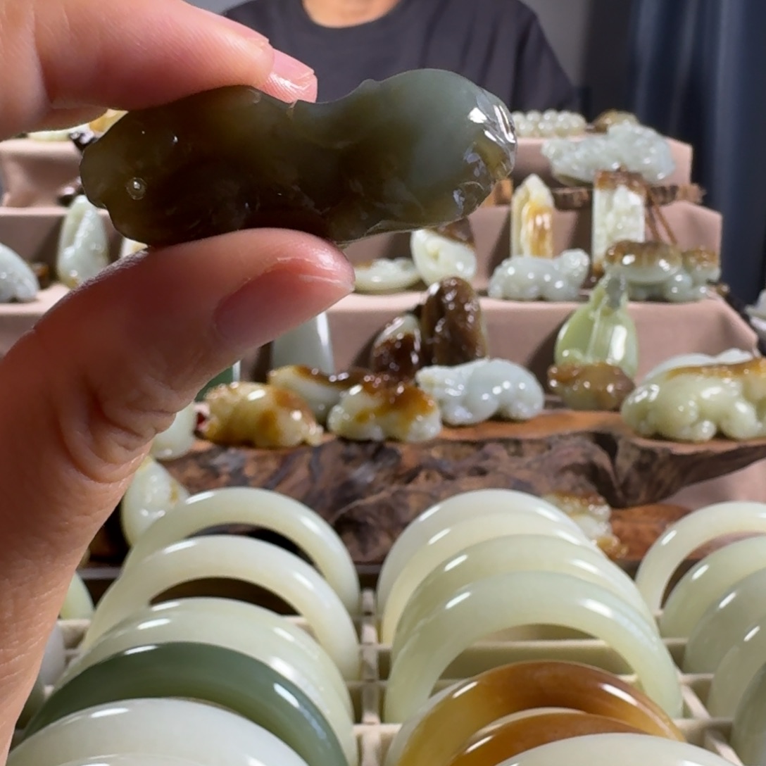 和田玉（糖玉）未镶嵌手链