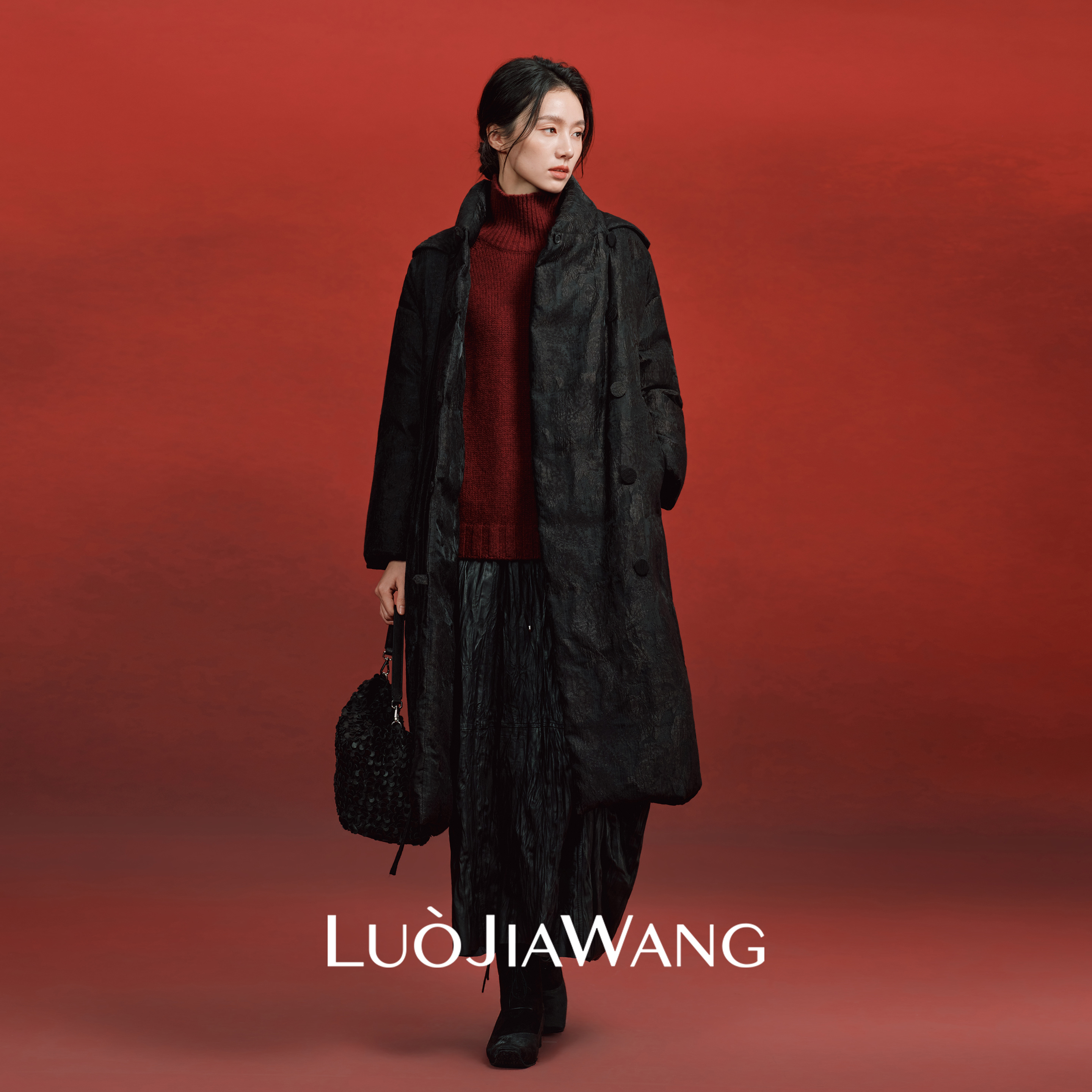 90鹅绒黑灰肌理连帽长款外套盘扣高级感大衣LUOJIAWANG【霜雪墨衫】