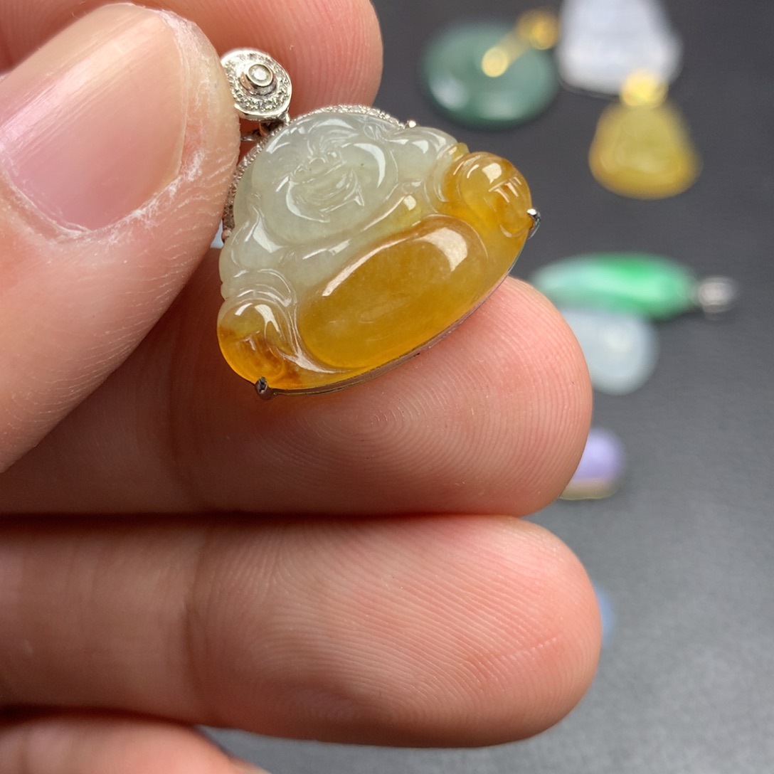 【闪购商品】颈饰18K金镶嵌翡翠M**y翡翠