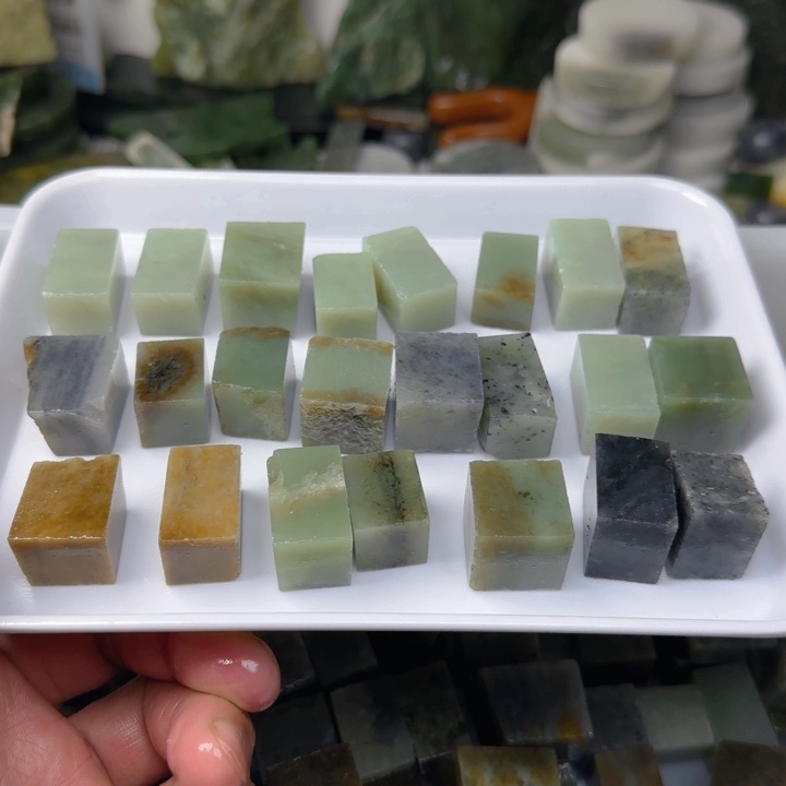 未镶嵌和田玉珠宝半成品