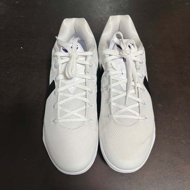 科9白紫 44.5码原盒 正品篮球鞋
