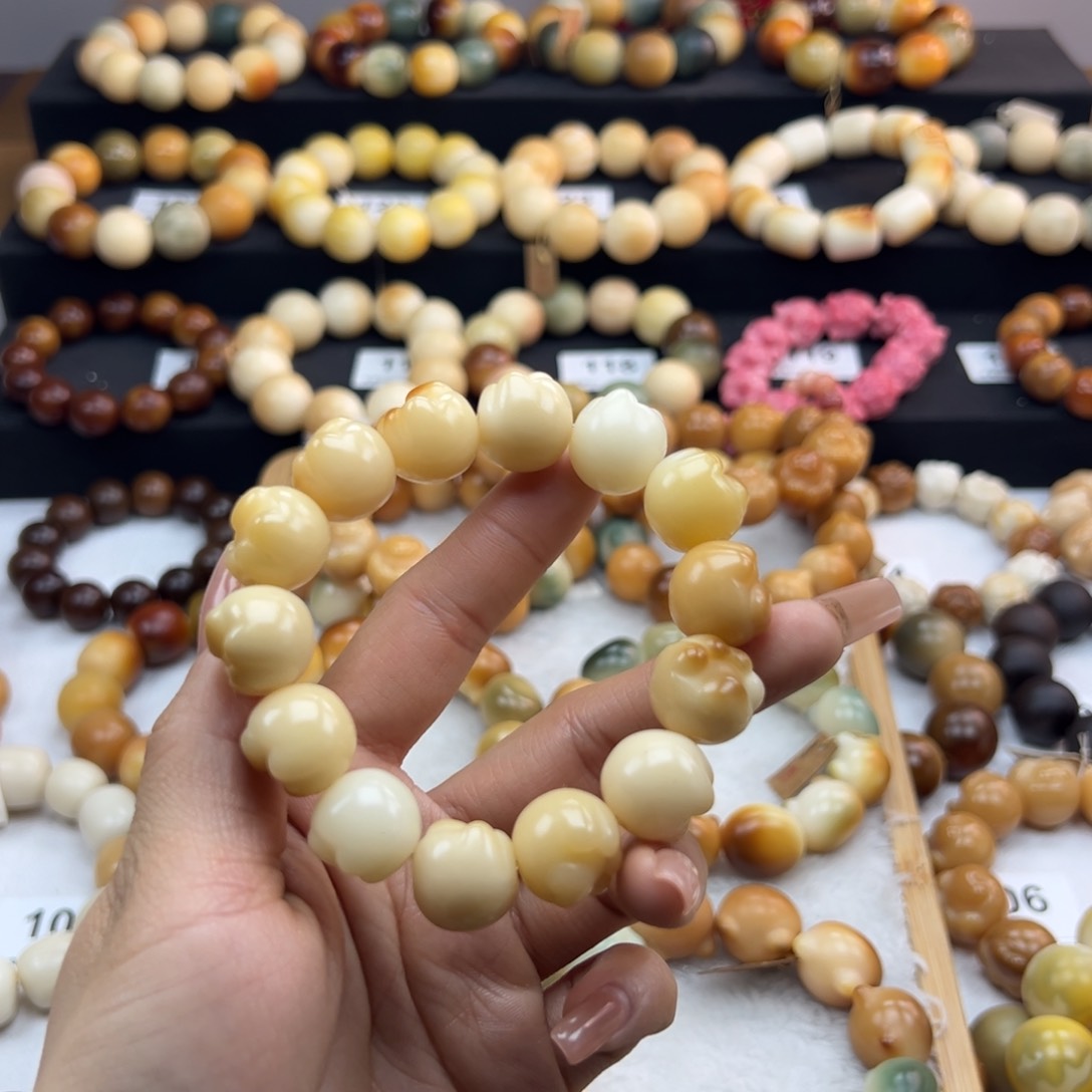 白玉菩提吊坠猫爪1.8