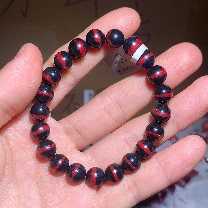 天然辰砂原石一线天卡8