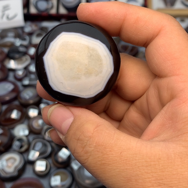 S***7玛瑙/玉髓散珠缠丝玛瑙