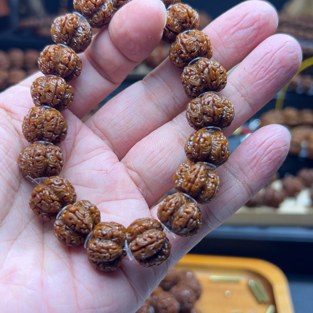 金刚菩提手串B****）14尺寸梅花鬼脸龙珠