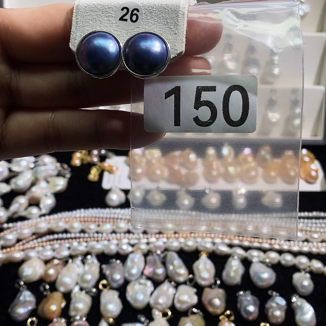 淡水珍珠吊坠(赠链)未镶嵌一**好