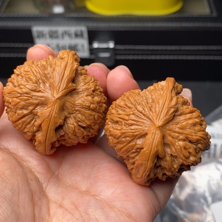 文玩核桃把件45球疆蚂蚁纹