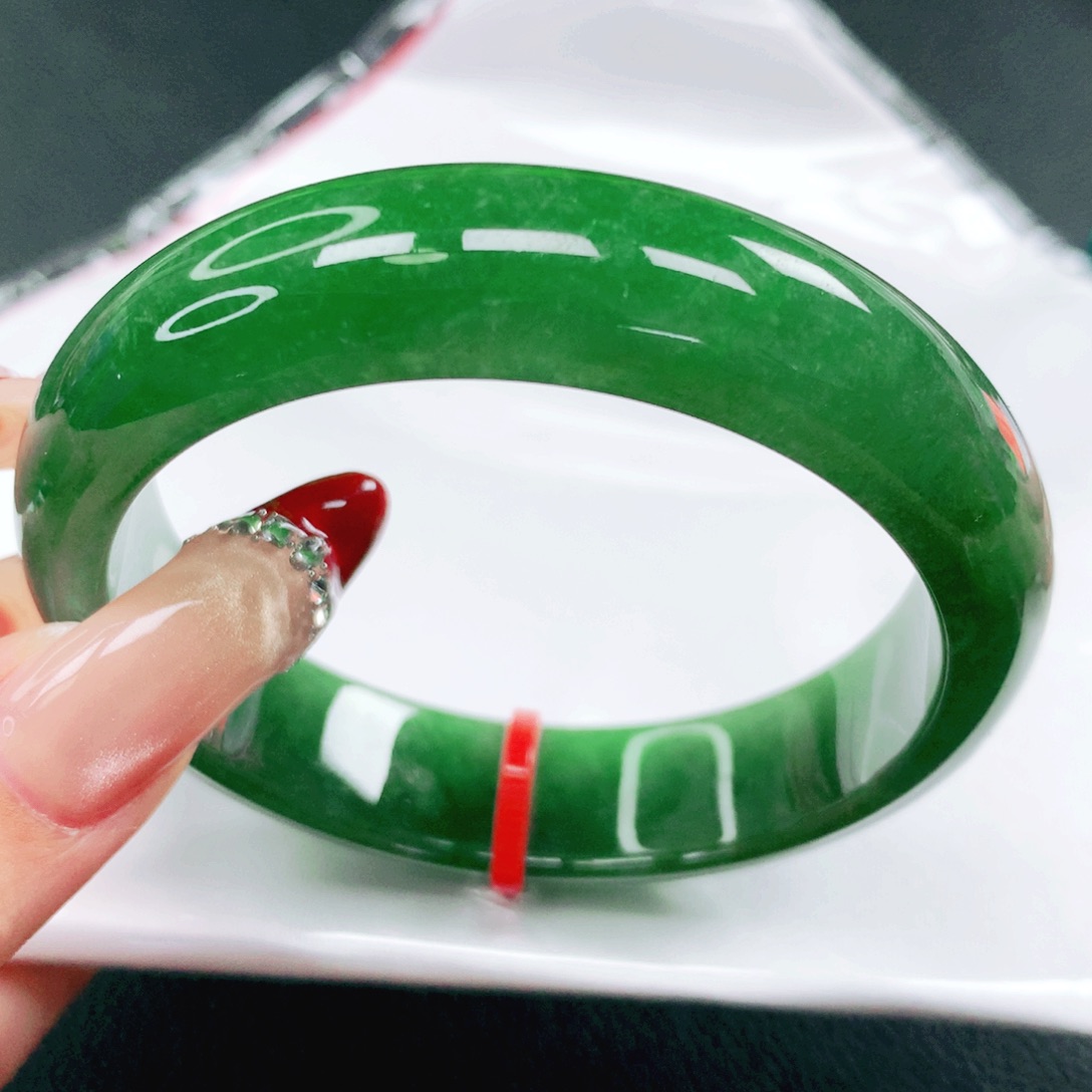 翡翠未镶嵌手镯57