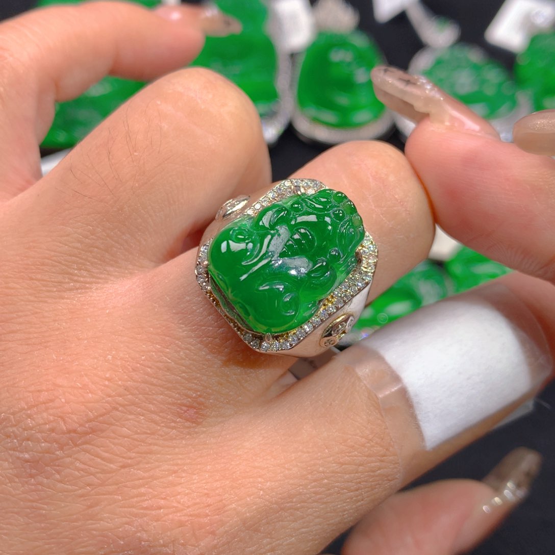 翡翠颈饰银S925镶嵌111111111111