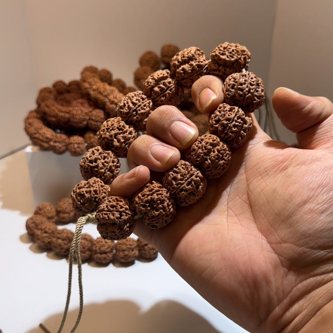 金刚菩提手串上**子玉龙梅花