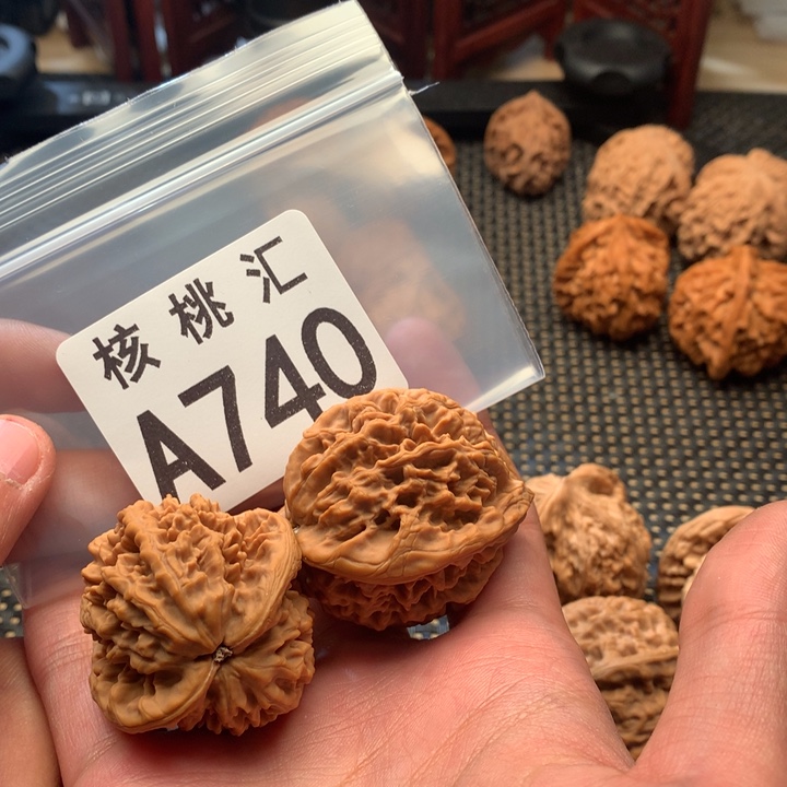 文玩核桃吊坠秦鸡
