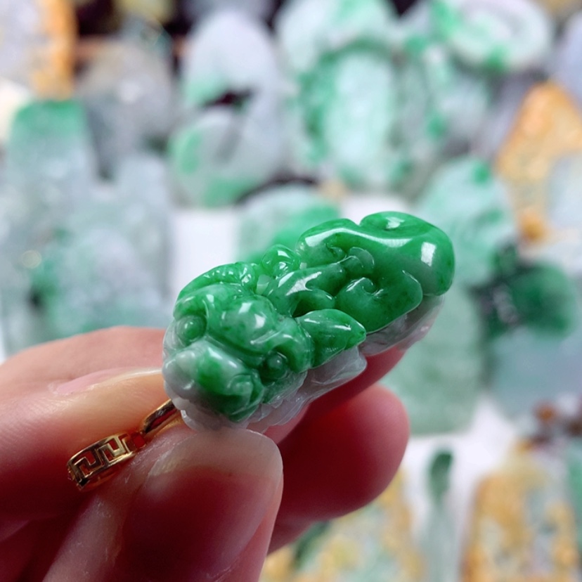 【闪购商品】翡翠吊坠(不含链)未镶嵌