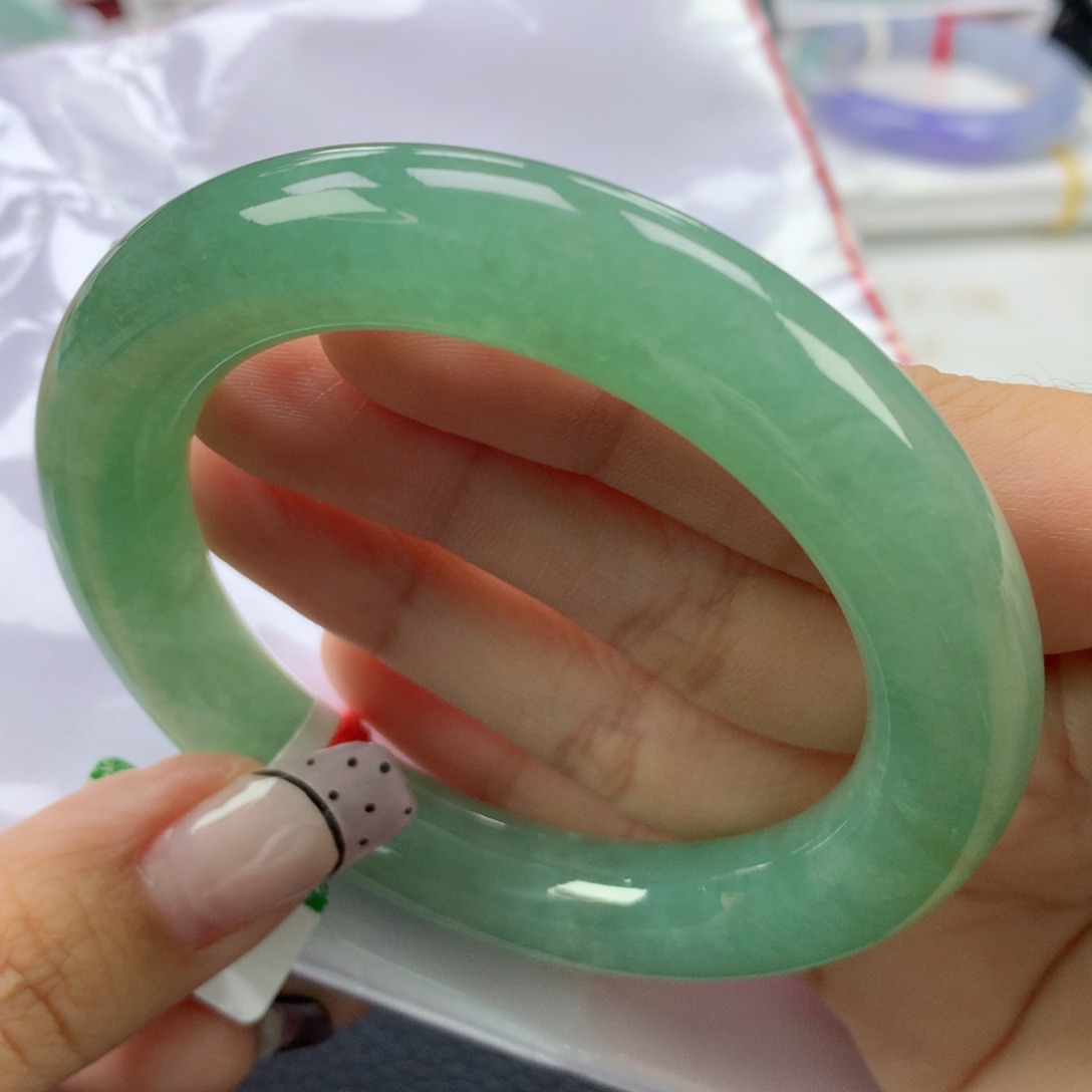 翡翠手镯未镶嵌57.4圆