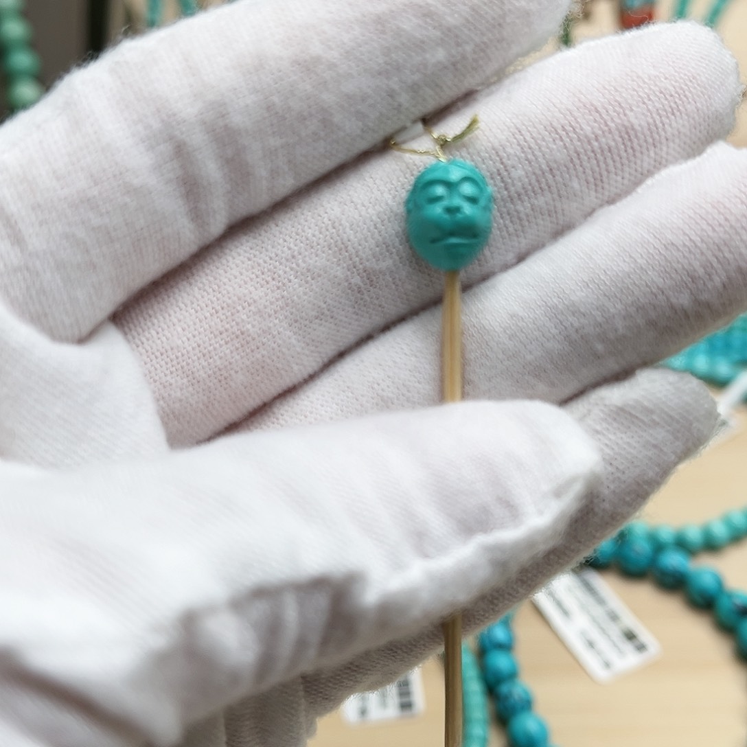 绿松石雕刻未镶嵌