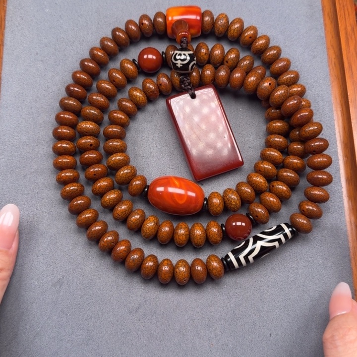 小***西星月菩提吊坠星月