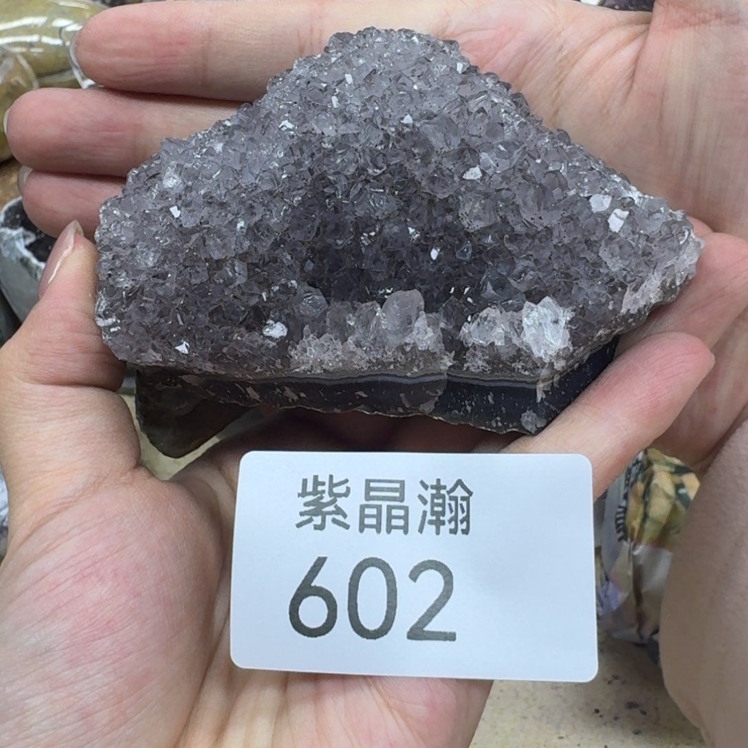 未镶嵌水晶大型摆件（非配饰）