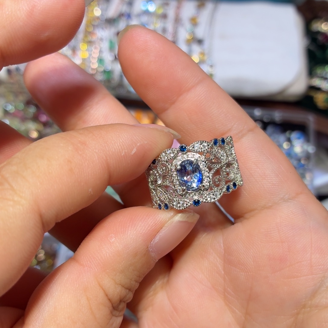 战***站蓝宝石戒指银S925镶嵌