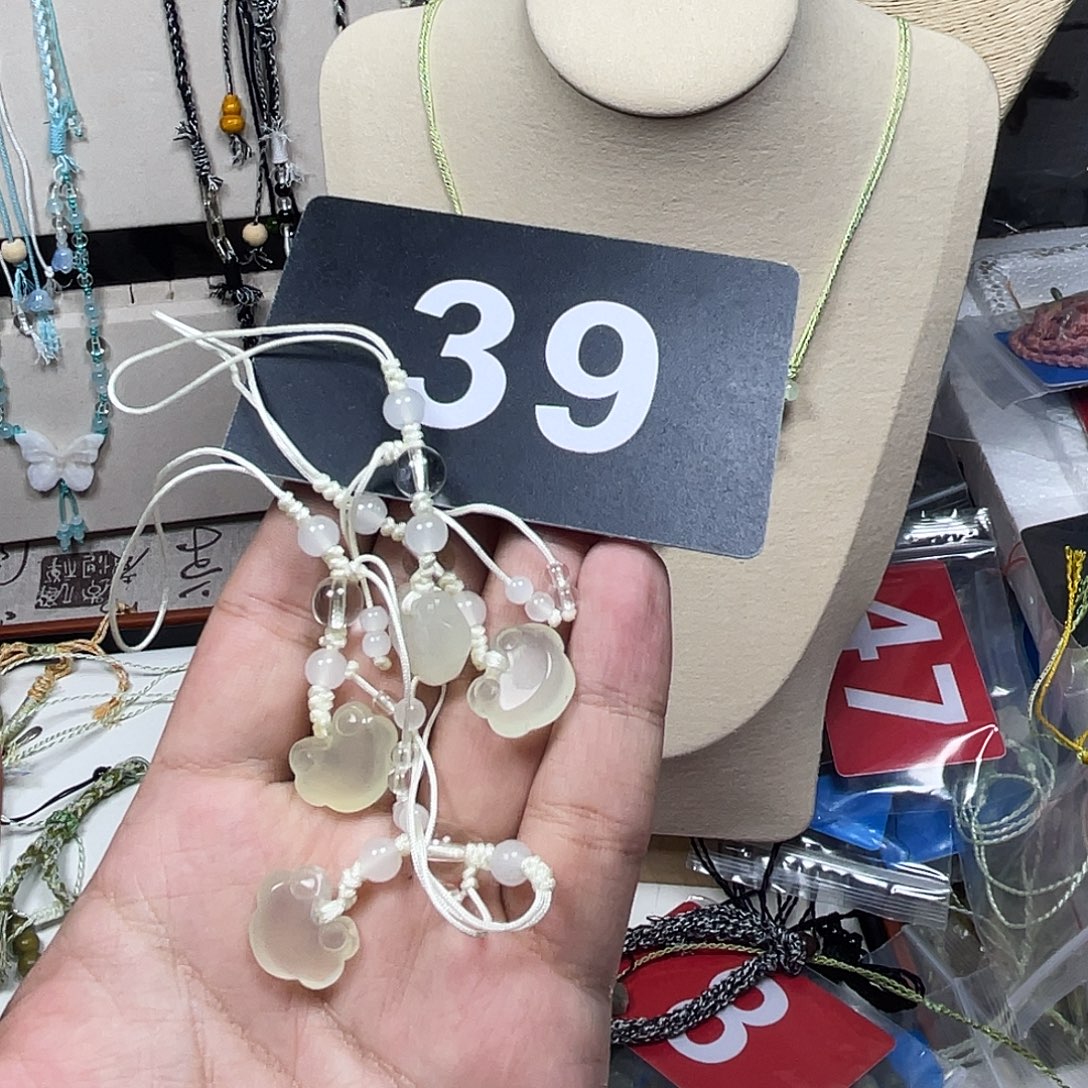 蛇纹石玉合金颈饰