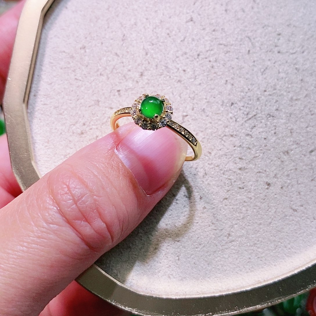 【闪购商品】翡翠挂件未镶嵌裸石